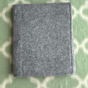 Felt tablet sleeve case